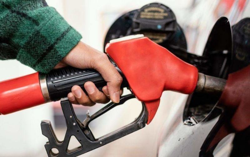 Gasolina en CDMX sale 63% más cara que en Texas	