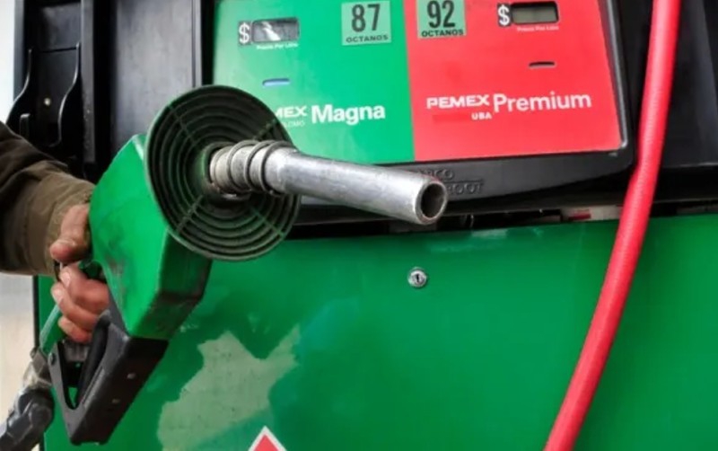 Gasolina Magna alcanza máximo de 28.99 pesos por litro en inicio